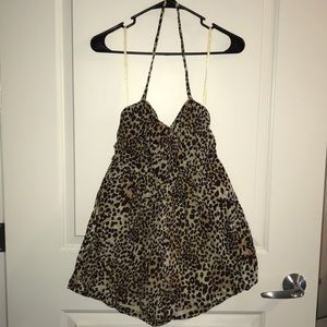 Victoria’s Secret romper with pockets!!